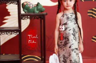 [🆕🇻🇳] Minibe – Đồ trẻ em – 🔜 Belongs to Mangobebé 🧑‍🧒❤️️👶⭐️ 𝐓𝐡𝐚𝐧𝐡 𝐊𝐡𝐚̂𝐦 – Bộ đôi áo dài phiên bản giới hạn lần đầu được ra mắt tại Minibe.
Được thiết kế trên nền vải gấm sang trọng, họa tiết trừu tượng đầy tính ngh , shares-1✔️ , likes-3❤️️ , date-2025-01-04 23:34:44🇻🇳🇻🇳🇻🇳📰🆕