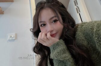 [🆕🇻🇳] June Shop – Nhà phân phối đồ may mặc 👕 Top1Fashion 👗  Đây xồi đây xồiiiii
Chân váy len thỏ mua chuẩn hang nha em chỉ co mê liiii. Ko bõ công chờ đợi nha cac c  Mix cung em len xanh có nhức nách khumm mầu len s , shares-1✔️ , likes-18❤️️ , date-2025-01-08 01:10:07🇻🇳🇻🇳🇻🇳📰🆕