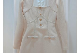 [🆕🇻🇳] Trúc Quỳnh Nguyễn – Hàng thiết kế 👕 Top1Fashion 👗  𝐍𝐄𝐖 𝐀𝐑𝐑𝐈𝐕𝐀𝐋 | 𝐌𝐀𝐋𝐋𝐎𝐑𝐈𝐄 𝐃𝐑𝐄𝐒𝐒A breeze of elegance, the Malloire Dress flows with quiet beauty and vintage allure.#TrucQuynhNguyen
#newcollection2024
, shares-0✔️ , likes-0❤️️ , date-2025-01-07 04:33:05🇻🇳🇻🇳🇻🇳📰🆕