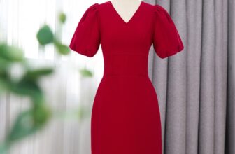 [🆕🇻🇳] CATHERINE – Thiết kế vô cùng tinh tế, tỉ mỉ trong từng chi tiết 👕 Top1Fashion 👗  𝐎𝐅𝐅 𝐓𝐎 𝟕𝟎% #485K
Một chiếc đầm đỏ fit eo thon gọn cùng tay phồng duyên dáng. Chị em sẽ thật xinh đẹp, nổi bật, sang trọng và đầy thu hút khi xuất hiện
__ , shares-1✔️ , likes-1❤️️ , date-2025-01-06 16:10:53🇻🇳🇻🇳🇻🇳📰🆕