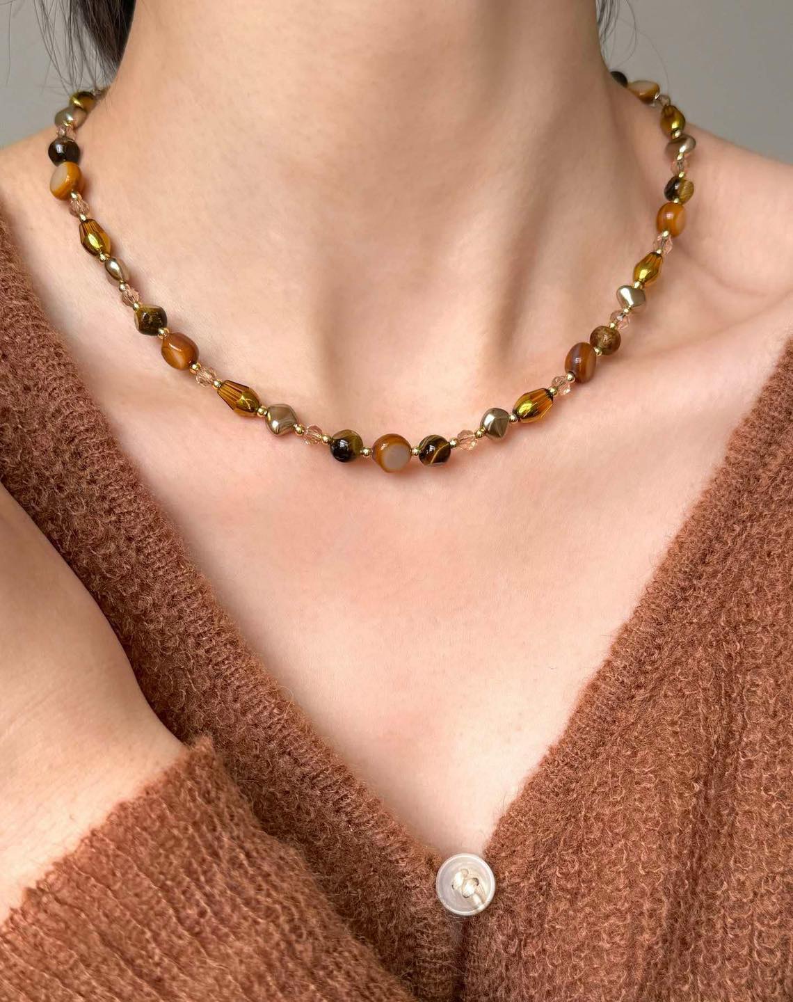 [???] GẠO – Vnxk – chuyên hàng xuất xịn,- độc đáo- giá hợp lý  ? Top1Fashion ?  Đơn giản lại đẹp ah
Về sẵn thêm dc hai dây ah
, shares-0✔️ , likes-1❤️️ , date-2025-01-05 17:31:04????????