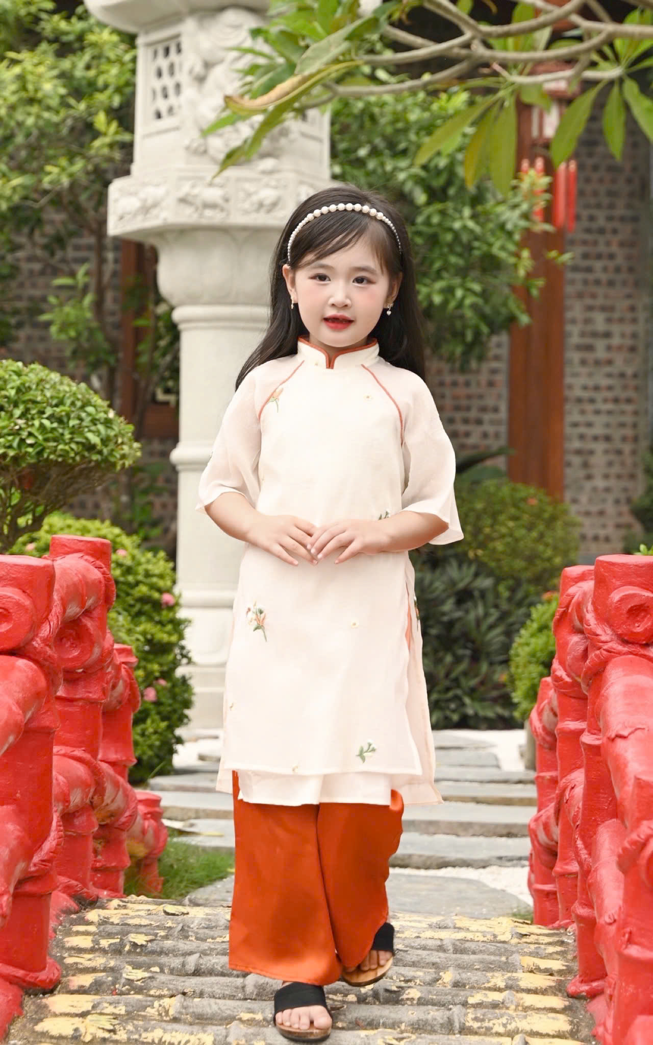 [🆕🇻🇳] Annie Baby – Cửa hàng quần áo sơ sinh & trẻ em – Đồ trẻ em 🧑‍🧒❤️️👶⭐️ Mẹ & bé nào mê màu cam cháy hoặc thích tone be cam dễ thương thì không thể bỏ qua set áo dài tơ thêu hoa này của Annie nhé
, shares-0✔️ , likes-3❤️️ , date-2025-01-08 18:42:37🇻🇳🇻🇳🇻🇳📰🆕