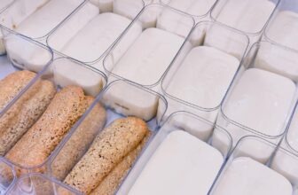 [🆕🇻🇳] Jasmine-tiệm bánh nhỏ xinh chuyên bánh mì, bánh kem Whipping chất lượng cao 🍔 Top1Food  🍜  TIRAMISU JASMINE cũng đã dần ghi được dấu ấn trong lòng khách hàng rồi nè, trộm vía vị hợp rất nhiều khách.Chiếc bánh không bao giờ sợ lỗi thời#brea , shares-0✔️ , likes-2❤️️ , date-2025-01-08 19:30:10🇻🇳🇻🇳🇻🇳📰🆕