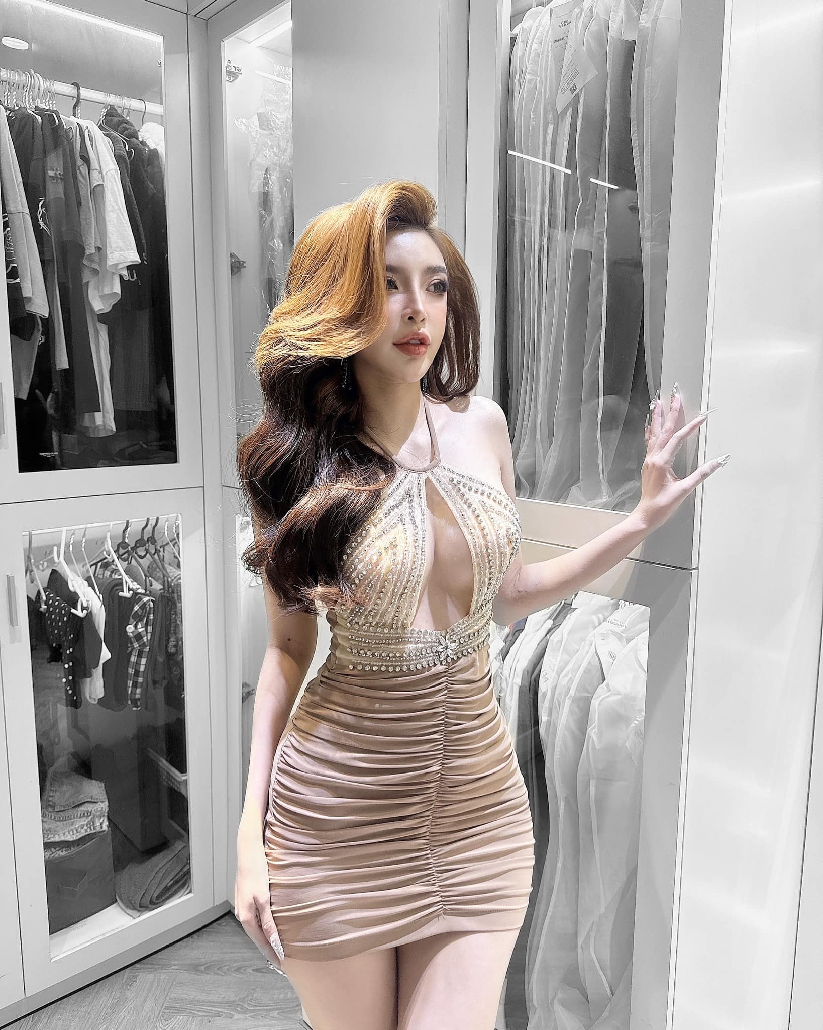 [🆕🇻🇳]  Shop Mẹ 4 Con – Chuỗi cửa Hàng Cho Mẹ bầu và em bé 🧑‍🧒❤️️👶⭐️ Ê các mẹ , giá grow Nutifood nhà e đang có chương trình trợ giá về số cuối năm. Hàng chính hãng đến từng giọt sữa mà giá thì Quá rẻ
, shares-0✔️ , likes-3❤️️ , date-2025-01-06 20:39:43🇻🇳🇻🇳🇻🇳📰🆕