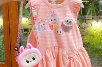 [🆕🇻🇳] Mermaid Kids  (Nàng tiên cá nhỏ)- Thời trang cao cấp cho bé 🧑‍🧒❤️️👶⭐️ Váy labubuu hồng cam yêu quá mom ơi
Chất liệu cotton mềm yêu quá
Dáng A cho bé yêu mặc đi học đi chơi
100 điểm không có nhưng nha mom
Size 2-11/12y cho bé , shares-0✔️ , likes-1❤️️ , date-2025-01-07 16:11:25🇻🇳🇻🇳🇻🇳📰🆕