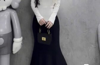 [🆕🇻🇳] Thương Bùi Shop – Chuyên buôn bán , sỉ lẻ quần áo nữ quảng châu 👕 Top1Fashion 👗  – Sét áo len lông thỏ trễ vai, cv nỉ đuôi cá tôn dáng
Fom dáng đẹp mê li luôn ạ
Sml
– Đen, đỏ, trắng, shares-0✔️ , likes-3❤️️ , date-2025-01-12 03:00:08🇻🇳🇻🇳🇻🇳📰🆕