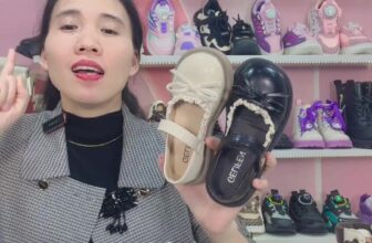 [🆕🇻🇳]  Kido Kid – Chuyên bán quần áo, giầy dép, mũ, khăn, phụ kiện trẻ em chính hãng 🧑‍🧒❤️️👶⭐️ Mua Một TẶNG HAI và #Free_ship chốt trong live .
, shares-0✔️ , likes-19❤️️ , date-2025-01-09 03:55:15🇻🇳🇻🇳🇻🇳📰🆕