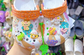 [🆕🇻🇳]  Aiko Kids – Thời Trang Cho Bé – Cửa hàng chuyên dép sục, giày lười và phụ kiện, charm gắn dép 🧑‍🧒❤️️👶⭐️ Suc kem ốc quế cho be
Từ Size c7-j3
#230k tang 6 charrm ngau nhien
, shares-0✔️ , likes-3❤️️ , date-2025-01-10 18:31:41🇻🇳🇻🇳🇻🇳📰🆕
