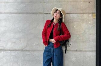 [???] ELIS Shop vnxk – 12 thiên hộ dương p1 Q. Gò vấp HCM  ? Top1Fashion ?  Khoác len vặn thừng thêu ngựa
Em chụp chi tiết từng sớ len khách zoom kỹ là thấy được độ đẹp của em nó chất len dày mềm mướt lắm luôn
Siêu siêu đẹp chất l , shares-0✔️ , likes-1❤️️ , date-2025-01-07 20:46:52????????