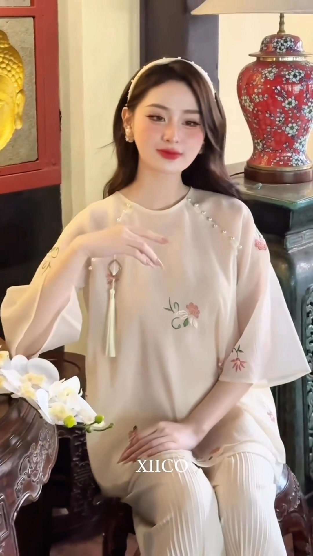 [🆕🇻🇳] XIICO 👕 Top1Fashion 👗  Xuân năm nay, nàng hãy cùng XIICO điểm tô không gian Tết thêm ngọt ngào, tình tứ và đầy ý thơ bên chiếc Pháp Phục Như An duyên dáng, thanh tao
#trendingree , shares-0✔️ , likes-5❤️️ , date-2025-01-09 18:00:36🇻🇳🇻🇳🇻🇳📰🆕