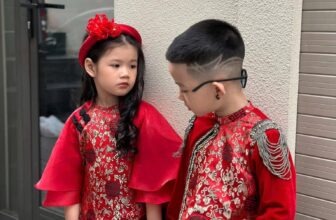 [🆕🇻🇳]  BABY MILO – Cửa hàng quần áo sơ sinh & trẻ em🧑‍🧒❤️️👶⭐️ Đừng quên mẫu 𝐀́𝐨 𝐃𝐚̀𝐢 𝐀𝐧 𝐋𝐚̣𝐜 nhà em có tận 3 mẫu nhé mng ơi.Mẫu Nam Gấm có cầu vai cực chất
Mẫu Nữ Gấm tay voan tơ nhẹ nhàng
Mẫu Nữ Nhung đỏ siu đẹ , shares-0✔️ , likes-0❤️️ , date-2025-01-11 16:00:18🇻🇳🇻🇳🇻🇳📰🆕