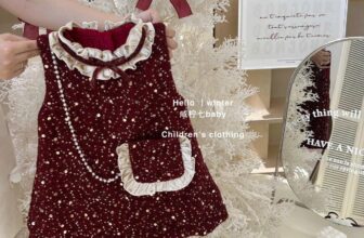 [🆕🇻🇳] Pluto Kids – Sỉ, lẻ Qate 😎❤️️⭐️ Váy dạ đính sequin lấp lánh phối cổ bèo nhung kèm túi xinh đẹp shop đã về đủ sz rồi các mẹ nhé. Váy lót nỉ mềm, ấm áp
Size: 90-100-110-120-130
yêu thương:  , shares-0✔️ , likes-1❤️️ , date-2025-01-07 01:29:23🇻🇳🇻🇳🇻🇳📰🆕