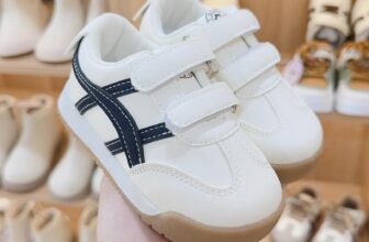 [🆕🇻🇳] Bắp Xinh Shop – Thời Trang Của Bé 🧑‍🧒❤️️👶⭐️ Em lên các mẫu giày bé trai size 21- size 25 các ba mẹ ngắm cho bé nha!!!!
𝐓ế𝐭 đế𝐧 𝐫ấ𝐭 𝐠ầ𝐧 𝐫ồ𝐢, 𝐜á𝐜 đơ𝐧 𝐯ị 𝐯ậ𝐧 𝐜𝐡𝐮𝐲ể𝐧 đề𝐮 𝐭𝐡ô𝐧𝐠 𝐛á𝐨 𝐯à𝐢 𝐧𝐠à𝐲 𝐧ữ𝐚 𝐥à 𝐧𝐠ừ𝐧𝐠 𝐧 , shares-0✔️ , likes-5❤️️ , date-2025-01-10 22:17:55🇻🇳🇻🇳🇻🇳📰🆕