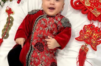 [🆕🇻🇳]  BABY MILO – Cửa hàng quần áo sơ sinh & trẻ em🧑‍🧒❤️️👶⭐️ Bé sơ sinh muốn mặc áo dài chất e cũng nhận đặt nha. Sz bé xíu xinh iu lunnnn. (Ko bao gồm quần).Mng od sớm ko thợ nghỉ Tết nhé——𝐂.𝐥.𝐢.𝐜.𝐤 𝐇.𝐞.𝐫.𝐞 đ , shares-0✔️ , likes-1❤️️ , date-2025-01-11 22:00:02🇻🇳🇻🇳🇻🇳📰🆕