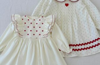 [🆕🇻🇳] THE OFFICIAL MACRO & MICRO BABIES CLOTHES 😎❤️️⭐️ Cá Ngựa lại có thêm váy mới cho bé diện Tết đâyyyCặp váy khiến cô bé mê mẩn ngay từ ánh nhìn đầu tiên chính là 𝑷𝒖𝒓𝒆 𝑯𝒆𝒂𝒓𝒕 𝑪𝒐𝒍𝒍𝒂𝒓 𝑫𝒓𝒆𝒔𝒔 – Váy cổ sen họ , shares-0✔️ , likes-0❤️️ , date-2025-01-12 05:00:23🇻🇳🇻🇳🇻🇳📰🆕