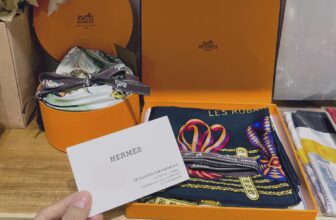 [???] Xếp home  (vintagenhatrang)  ? Top1Fashion ?   Nay mai Xếp lên dần các mẫu khăn lụa authentic chủ yếu hàng mới toanh, khách nhà Xếp canh mua xài Tết đê ạ.Toàn mẫu đỏ rực bao Tết khách ơiXẾP HOME
, shares-0✔️ , likes-7❤️️ , date-2025-01-12 17:01:25????????