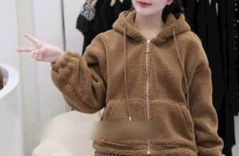 [🆕🇻🇳] Shop HUYỀN HIHI 👕 Top1Fashion 👗  Áo khoác lông cừu e về 2 màu
Add : Shop HUYỀN HIHI
Số 36 ngã 3 ngọc hồi – TT – HN
Zalo : 0375625822
hotline : 07.9691.3333
Link khách lẻ xem mẫu m , shares-0✔️ , likes-2❤️️ , date-2025-01-11 16:27:16🇻🇳🇻🇳🇻🇳📰🆕