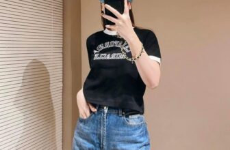 [???] ELIS Shop vnxk – 12 thiên hộ dương p1 Q. Gò vấp HCM  ? Top1Fashion ?  Form lên như mẫu croptop mà k hề ngắn luôn, trẻ trung basic dễ phối đồ cực
Áo thun W h o a u xuất Hàn chất lượng khỏi phải bàn
Chất cotton 2 chiều dày dặn , shares-0✔️ , likes-2❤️️ , date-2025-01-12 18:05:50????????