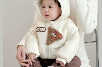 [🆕🇻🇳] 23 March Store- Thời trang trẻ em cao cấp 🧑‍🧒❤️️👶⭐️
Tuyển tập những mẫu áo khoác có sẵn
Mê quá các Mom ơii
Em thề là nó đẹp xuất sắc ấy ạ, chất lót nhung mềm mà dày dặn dã man, đẹp lắm lắm luôn nhaaa.
Hàn , shares-0✔️ , likes-1❤️️ , date-2025-01-13 15:24:37🇻🇳🇻🇳🇻🇳📰🆕