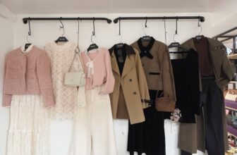 [???] Bcloud – Quần áo giày dép túi xách thời trang  ? Top1Fashion ?  Xin mời chị em shopping nào
Có sẵn tại tại các chi nhánh BCLOUD
#BCLOUD
Add 1 : 158 Bà Triệu – Đồng Hới – Quảng Bình
Add 2 : 24A Nguyễn Trãi – Hà Đông  , shares-1✔️ , likes-10❤️️ , date-2025-01-12 22:47:56????????