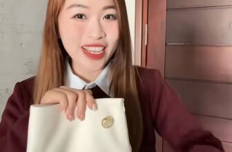 [🆕🇻🇳] Charmy ‘s House – Cửa hàng quần áo nữ  👕 Top1Fashion 👗  #182k/c chân váy dạ xếp ly hàng cao cấp siu đẹp
Tặng kèm 1 cài váy gold đính đá đẹp lắm lun
(Gốc 239k)
7 màu: đen, kem, ghi đậm, ghi nhạt, đỏ đun, nâu đậm , shares-0✔️ , likes-3❤️️ , date-2025-01-14 21:52:12🇻🇳🇻🇳🇻🇳📰🆕