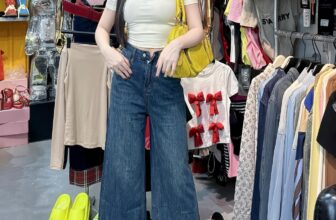 [🆕🇻🇳] HẰNG MÓM – Cửa hàng quần áo nữ 👕 Top1Fashion 👗  Tổng hợp những outfit đang làm liêu xiêu chị em chúng toaiii
Lại phải CHOTDON lia lịa nữa gòiii ….
Diện TET xinh nghe , sắc màu nghe , hợp lý ngheee
, shares-0✔️ , likes-30❤️️ , date-2025-01-11 22:34:05🇻🇳🇻🇳🇻🇳📰🆕