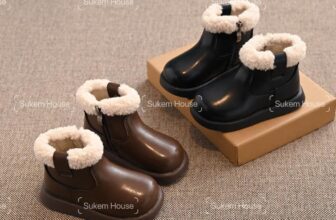 [🆕🇻🇳] Sukem House – Đồ trẻ em cao cấp – Chuyên sỉ, lẻ đồ trẻ em cao cấp 🧑‍🧒❤️️👶⭐️ Siêu phẩm bốt da cổ lông cực mềm, lót nhung mềm, ấm. 2 màu basic dễ phối đồ ạ
Đen sẵn sz: 22-25
Nâu sẵn sz: 26-30
______________________
Contact Us:
Hotl , shares-0✔️ , likes-2❤️️ , date-2025-01-12 17:32:23🇻🇳🇻🇳🇻🇳📰🆕