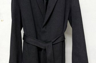 [???] Ziin Store – Hàng Hiệu Xuất Dư  ? Top1Fashion ?  SALE 1200k còn #600k
#size 105 ( 76-84kg) ( tháo tem )Cái màu lông chuột ở bên ngoài siêu sang, đúng là không j có thể địch lại dc dòng dạ #cashmere
Ai , shares-0✔️ , likes-1❤️️ , date-2025-01-18 01:07:49????????