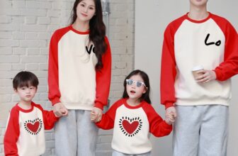 [🆕🇻🇳] Đồng Phục Gạo House – Là Xưởng sản xuất Áo Gia Đình, Áo Doanh Nghiệp, Công Ty, Áo Lớp, Áo Bảo Hộ… 👕 Top1Fashion 👗  Mỗi chiếc áo là một mảnh ghép, ghép lại là cả một bức tranh gia đình trọn vẹn – nơi từng thành viên chính là một phần không thể thiếu.Màu này mặc tết nổi , shares-1✔️ , likes-4❤️️ , date-2025-01-15 20:00:12🇻🇳🇻🇳🇻🇳📰🆕