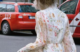 [🆕🇻🇳] H’allure – “If you’re an open book, there’s no allure.” – Alexander McQueen 👕 Top1Fashion 👗  𝐅𝐋𝐎𝐑𝐀𝐋 𝐒𝐘𝐌𝐏𝐇𝐎𝐍𝐘Floral dresses are more than just outfits—they’re whispers of romance.Inbox để được tư vấn và đặt : m.me/HallureDesign
Hotline CSKH:  , shares-1✔️ , likes-17❤️️ , date-2025-01-14 18:30:36🇻🇳🇻🇳🇻🇳📰🆕