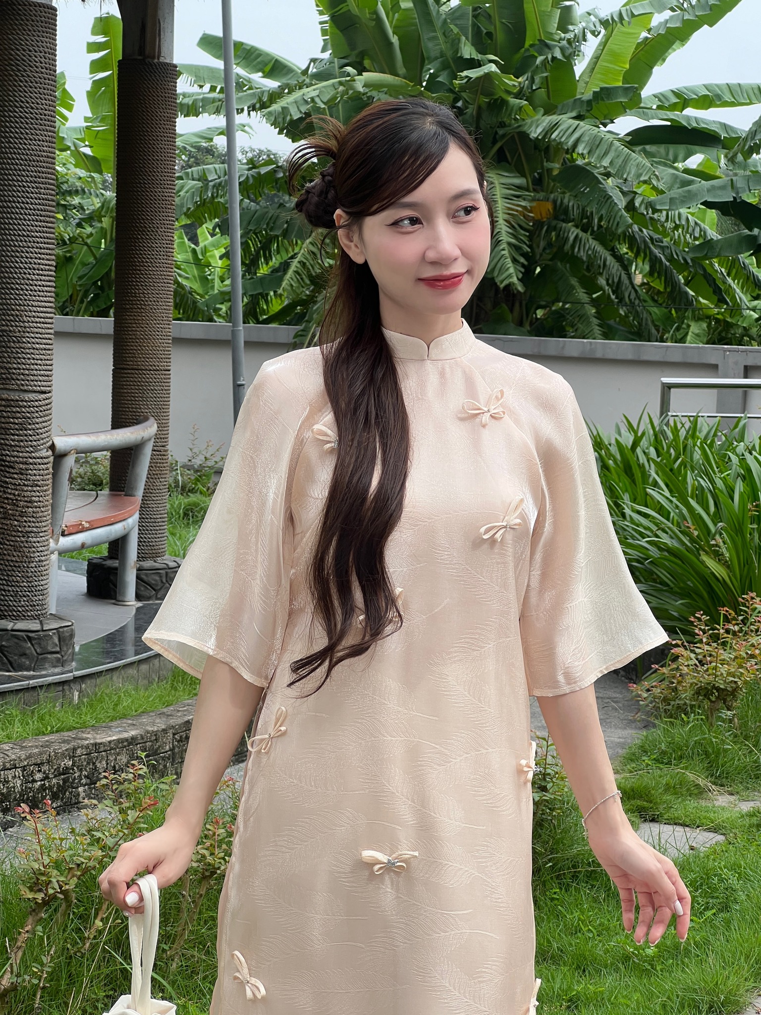 [🆕🇻🇳] JM – thương hiệu thời trang JM DRESS DESIGN 👕 Top1Fashion 👗  𝐅𝐄𝐄𝐃𝐁𝐀𝐂𝐊 𝐀𝐎 𝐃𝐀𝐈 𝟐𝟎𝟐𝟓 𝐂𝐎𝐋𝐋𝐄𝐂𝐓𝐈𝐎𝐍Tết đang dần đến thật gần, mang theo âm thanh rộn ràng và những sắc màu rực rỡ. Giữa dòng người tất bật chuẩn bị đón xuân, , shares-0✔️ , likes-8❤️️ , date-2025-01-14 02:00:01🇻🇳🇻🇳🇻🇳📰🆕