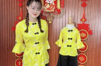 [🆕🇻🇳]  Chuyên sỉ lẻ đồ ồ bà ba bé 🧑‍🧒❤️️👶⭐️ Bà ba nút tều lụa xước cho mẹ bé khách ơi
Size bé từ 6 kí đến 40kí
Size mẹ từ 40-74kí
Ngày 19 em ngưng nhận đơn khách tranh thủ đặt sớm giúp em với nha
, shares-0✔️ , likes-2❤️️ , date-2025-01-14 03:18:58🇻🇳🇻🇳🇻🇳📰🆕