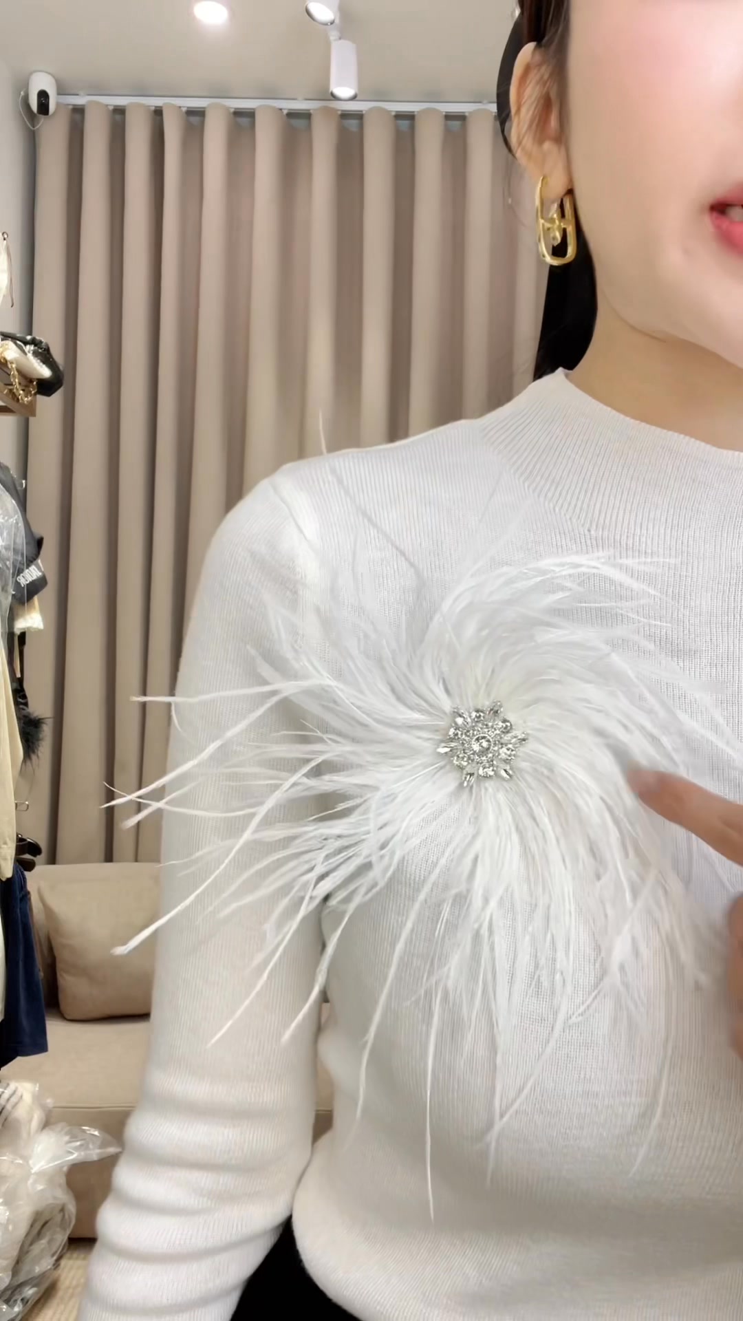 [???] Thuy Ngoc Nguyen – Thời trang cao cấp ? Top1Fashion ?  Áo len mix cái gì cũng hợp ạ
 , shares-0✔️ , likes-2❤️️ , date-2025-01-12 02:52:56????????