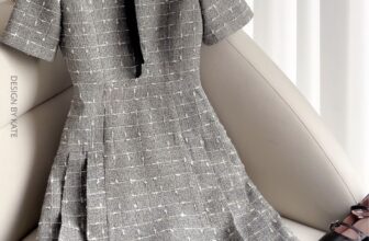 [🆕🇻🇳] Thời Trang Thiết Kế – Kate By Linh Nguyen👕 Top1Fashion 👗  𝐌𝐨𝐝𝐞𝐫𝐧 𝐕𝐢𝐛𝐞𝐬 | 𝐆𝐞𝐦𝐢𝐧𝐢 𝐃𝐫𝐞𝐬𝐬
Tỏa sáng vẻ đẹp thanh lịch, nữ tính đầy cuốn hút với chất liệu tweed cao cấp, điểm xuyết ánh kim lấp lánh, Gemini Dress là s , shares-1✔️ , likes-6❤️️ , date-2025-01-14 20:06:26🇻🇳🇻🇳🇻🇳📰🆕