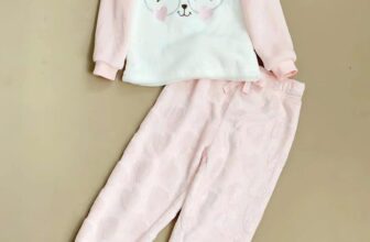 [🆕🇻🇳] Bùi Cốm shop – Quần áo trẻ em xuất khẩu 🧑‍🧒❤️️👶⭐️ Bộ nỉ băng lông bé gái cưng xỉu, mùa này bé mặc vừa đẹp lại vừa ấm.
* Size 4/5T
* Xả hàng 150k/bộ
* Hàng có sẵn tại 128 Hoa Bằng, HN
* Ship hành toàn quốc
, shares-0✔️ , likes-2❤️️ , date-2025-01-13 21:50:52🇻🇳🇻🇳🇻🇳📰🆕