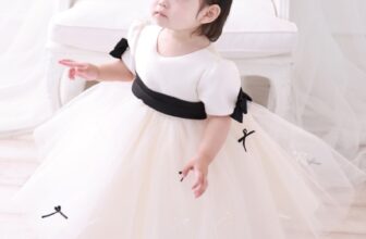 [🆕🇻🇳]  MMKID aims to bring kids the most high fashionable and high quality party design 🧑‍🧒❤️️👶⭐️ Váy công chúa cho bé tone màu trắng đáng yêu, gái yêu của ba mẹ toả sáng như nàng công chúa nhỏ trong party thật sang trọng ấm áp. Mẹ inbox để MMKID tư vấn , shares-0✔️ , likes-0❤️️ , date-2025-01-15 01:57:08🇻🇳🇻🇳🇻🇳📰🆕