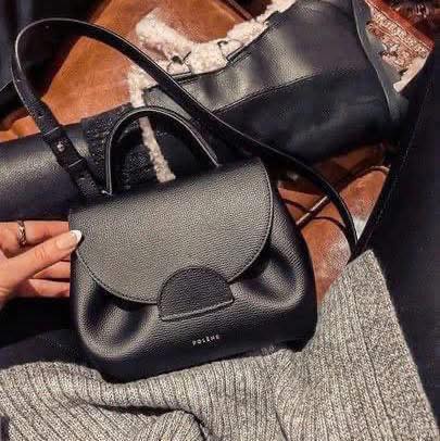 [🆕🇻🇳] Wellcome to CHIC HOUSE by CHIC VNXK 👕 Top1Fashion 👗  RE-UP 𝑷0𝑳𝑬̀𝑵€ 𝑵𝒖𝒎𝒆́𝒓𝒐 𝑼𝒏 𝑵¥𝒏0 với các tone màu bestseller của em í.Chiếc túi đầu tiên của 𝑷0𝑳𝑬̀𝑵€ đã nhanh chóng trở thành một biểu tượng của hãng nhờ v , shares-0✔️ , likes-1❤️️ , date-2025-01-11 19:12:40🇻🇳🇻🇳🇻🇳📰🆕