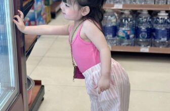 [🆕🇻🇳]  ToTo Kids – Chuyên Cung Cấp Sỉ Lẻ Thời Trang Trẻ Em Đa Dạng Mẫu Mã Kiểu Dáng,Hottrend 🧑‍🧒❤️️👶⭐️  Ghét xỉu á nè – mom chốt nhanh kịp  Tết nhoaaaaa
Set 2dây hay crop top rộng kết hợp baggy xinh xĩuuuu luunn.Bảng size :8-28 kg
, shares-0✔️ , likes-4❤️️ , date-2025-01-16 16:49:20🇻🇳🇻🇳🇻🇳📰🆕