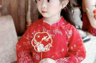 [🆕🇻🇳] ULACHOI’S OFFICIAL STORE – “ĐẸP VÀ CHẤT” 😎❤️️⭐️  Sắc đỏ Tết yêu thương, đậm chất truyền thốngÁo dài Hân Nghiên – biểu tượng của may mắn và hạnh phúc, với thiết kế đỏ rực làm tôn lên nét đáng yêu của  , shares-1✔️ , likes-3❤️️ , date-2025-01-19 17:48:05🇻🇳🇻🇳🇻🇳📰🆕