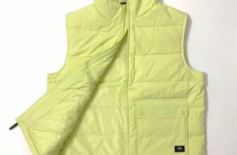 [???] Ziin Store – Hàng Hiệu Xuất Dư  ? Top1Fashion ?  SALEEEEE  1tr150k còn #700k
Bên ngoài áo có độ phồng , xịn lắm z.á còn tốt nữaCái màu dành cho đúng a nào thích sự NỔI BẬT
Áo #lông_vũ của Vans thương  , shares-0✔️ , likes-4❤️️ , date-2025-01-15 16:12:21????????