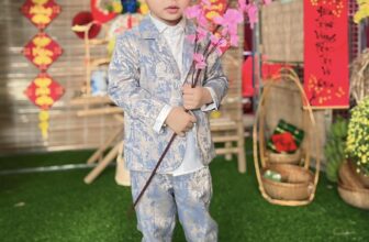 [🆕🇻🇳] TikTak House – Thời trang thiết kế cho bé 🧑‍🧒❤️️👶⭐️ Feedback đẹp quá luôn ạNhưng tiếc set gấm này vải shop chỉ còn vài bộMẹ nào ưng thì inbox shop để giá tốt nhất cho nhé.
, shares-0✔️ , likes-3❤️️ , date-2025-01-15 03:29:08🇻🇳🇻🇳🇻🇳📰🆕