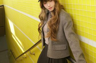 [🆕🇻🇳] Kate By Linh Nguyen – Kim Mã 😎❤️️⭐️ 𝐅𝐞𝐞𝐝𝐛𝐚𝐜𝐤 𝒇𝒐𝒓 𝑴𝒐𝒏𝒅𝒂𝒚 : 𝐺𝑒𝑟𝑦 𝐶𝑎𝑠ℎ𝑚𝑒𝑟𝑒 𝑐𝑜𝑎𝑡 & 𝐷𝑒𝑛𝑖 𝑠𝑘𝑖𝑟𝑡
Tỏa sáng trong không khí lễ hội cuối năm, cô nàng KATE mang theo vẻ đẹp tinh tế, thanh lịch, thu hút  , shares-1✔️ , likes-3❤️️ , date-2025-01-13 19:44:22🇻🇳🇻🇳🇻🇳📰🆕