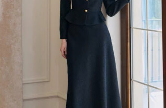 [???] Eliver Since 2013 – Thương hiệu thời trang mang phong cách Thanh lịch ? Top1Fashion ?   SALE HÀNG CÓ SẴN
ELIVER SINCE 2013
“ Hạnh phúc khi được làm chính mình ”
Showroom : Eliver
Address: 15 Tố Hữu – Trung Văn – Nam Từ Liêm – Hà N , shares-0✔️ , likes-0❤️️ , date-2025-01-15 17:55:22????????