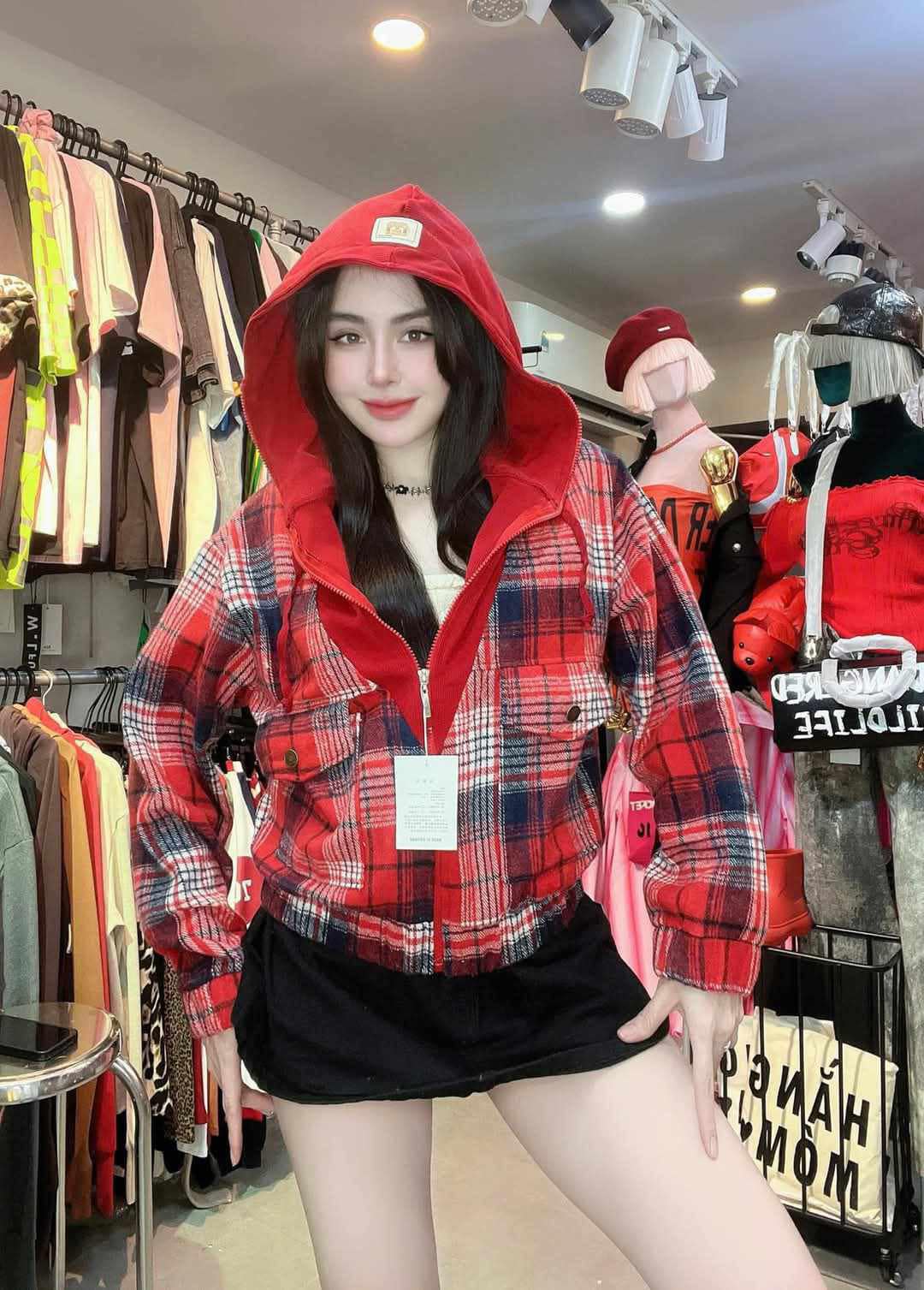 [???] LOLO. Boutique ? Top1Fashion ?  Mã khoác ca rô logo nón
, shares-0✔️ , likes-1❤️️ , date-2025-01-17 19:57:43????????