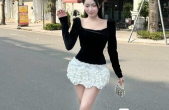 [🆕🇻🇳] Thương Bùi Shop – Chuyên buôn bán , sỉ lẻ quần áo nữ quảng châu 👕 Top1Fashion 👗  𝐓𝐡𝐨̛̀𝐢 𝐭𝐢𝐞̂́𝐭 𝐧𝐚̀𝐲 𝐥𝐚̀𝐦 𝐠𝐢̀ 𝐜𝐮̃𝐧𝐠 𝐭𝐡𝐢́𝐜𝐡𝐡
𝐍𝐡𝐮̛𝐧𝐠 𝐭𝐡𝐢́𝐜𝐡 𝐧𝐡𝐚̂́𝐭 𝐥𝐚̀ 𝐥𝐚̀𝐦 𝐧𝐠𝐮̛̀𝐢 𝐢𝐮𝐮 𝐚𝐧𝐡Sét áo nhung mềm, cv bèo phối ngọc xinh xỉu nhé
Fom dáng cưng qu , shares-0✔️ , likes-0❤️️ , date-2025-01-18 21:30:01🇻🇳🇻🇳🇻🇳📰🆕