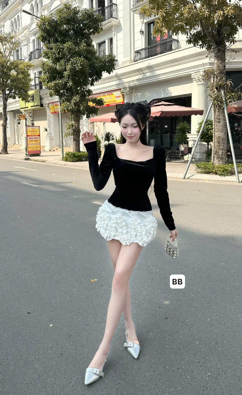 [🆕🇻🇳] Thương Bùi Shop – Chuyên buôn bán , sỉ lẻ quần áo nữ quảng châu 👕 Top1Fashion 👗  𝐓𝐡𝐨̛̀𝐢 𝐭𝐢𝐞̂́𝐭 𝐧𝐚̀𝐲 𝐥𝐚̀𝐦 𝐠𝐢̀ 𝐜𝐮̃𝐧𝐠 𝐭𝐡𝐢́𝐜𝐡𝐡
𝐍𝐡𝐮̛𝐧𝐠 𝐭𝐡𝐢́𝐜𝐡 𝐧𝐡𝐚̂́𝐭 𝐥𝐚̀ 𝐥𝐚̀𝐦 𝐧𝐠𝐮̛̀𝐢 𝐢𝐮𝐮 𝐚𝐧𝐡Sét áo nhung mềm, cv bèo phối ngọc xinh xỉu nhé
Fom dáng cưng qu , shares-0✔️ , likes-0❤️️ , date-2025-01-18 21:30:01🇻🇳🇻🇳🇻🇳📰🆕