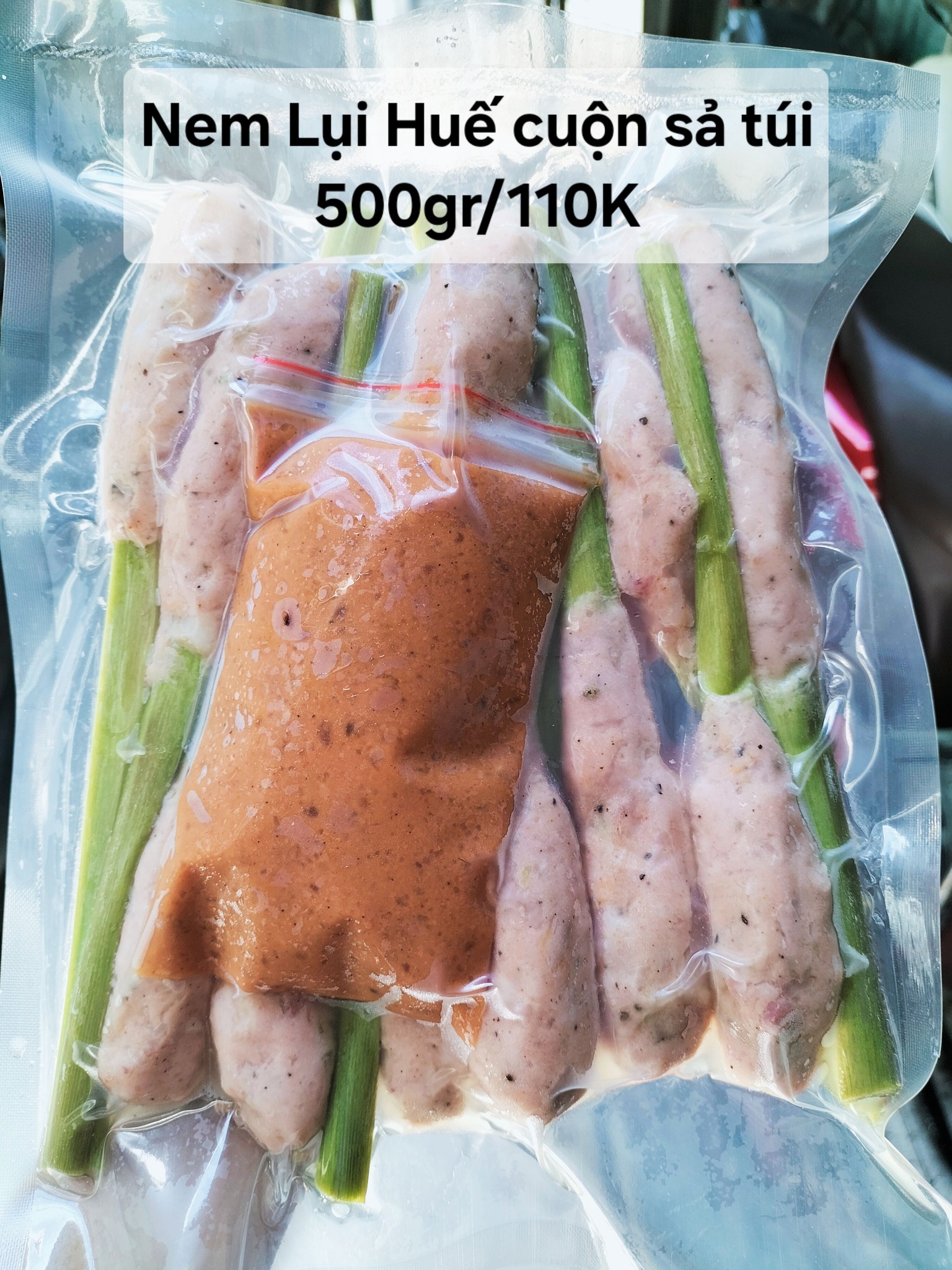 [🆕🇻🇳] Bánh lọc Huế tại Sài Gòn 🍔 Top1Food  🍜 Nem lụi cuộn sả 
Món này cuốn với bánh tráng rau sống thì ăn bao nhiêu cũng không ngán.
Chỉ chiên hoạt nướng 5_7 phút có đĩa nem lụi thơm ngon.
H àng e luô , shares-1✔️ , likes-0❤️️ , date-2025-01-14 14:05:06🇻🇳🇻🇳🇻🇳📰🆕