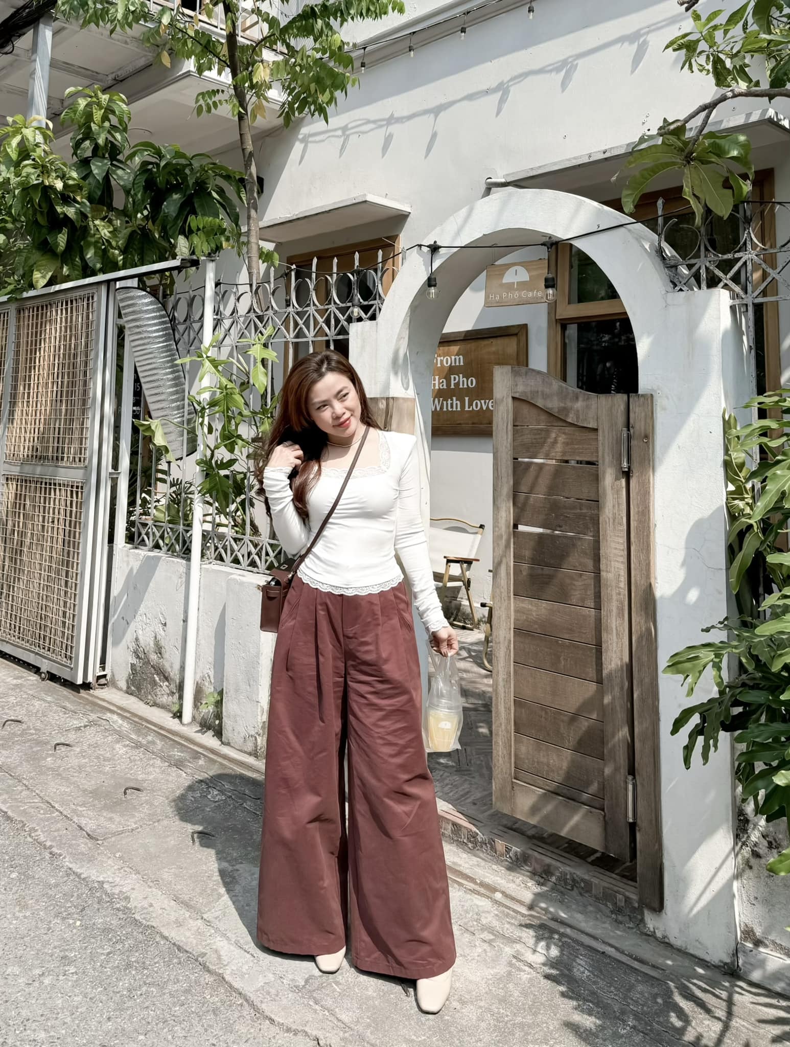 [🆕🇻🇳] Ri. – Baby Korea Style – Ri chuyên cung cấp những s/p quần áo, phụ kiện Baby chính hãng cao cấp của Hàn Quốc 🧑‍🧒❤️️👶⭐️ Suit công chúa Marron
#hàngcósẵnEm săn sale sẵn về 1c size 18m(9-12kg) ! Chất coan mềm đẹp ạ !Madeinkorea
, shares-0✔️ , likes-0❤️️ , date-2025-01-17 22:35:43🇻🇳🇻🇳🇻🇳📰🆕