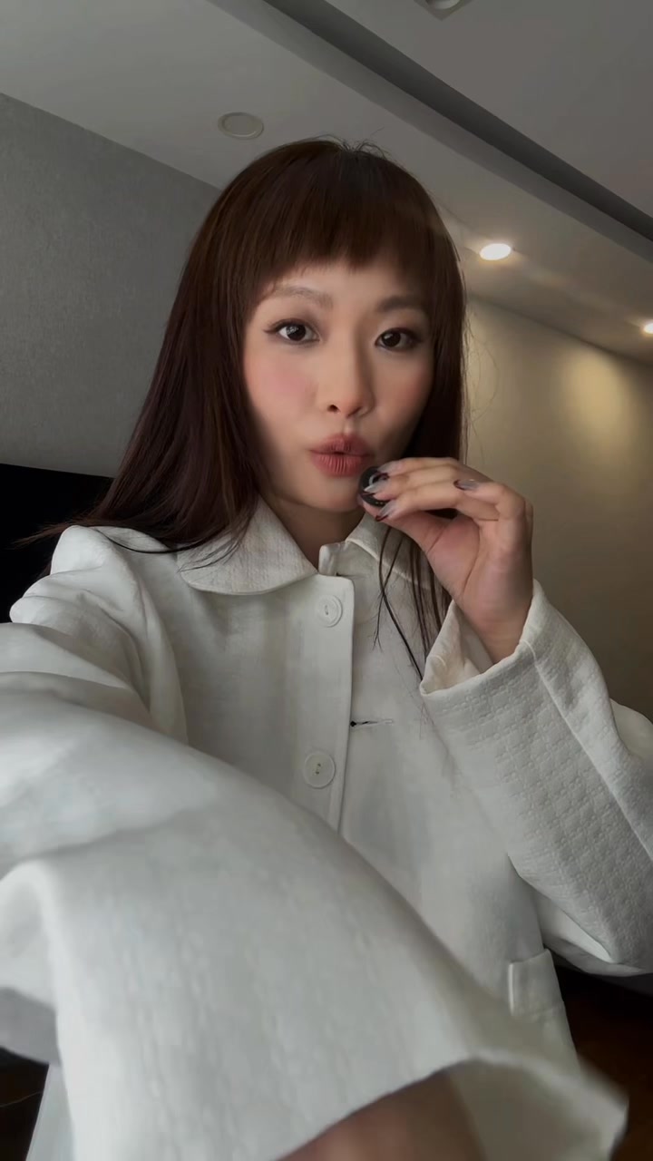 [🆕🇻🇳] LIBÉ – Quần áo (Thương hiệu) 👕 Top1Fashion 👗  Chỉ còn 2 tuần nữa là Tết đến rồi các bạn ơi!
Đây chính là thời điểm lý tưởng để sắm sửa, chuẩn bị thật xinh đẹp đón Tết. Nếu chưa biết chọn mua gì, cùng , shares-0✔️ , likes-4❤️️ , date-2025-01-14 04:00:58🇻🇳🇻🇳🇻🇳📰🆕