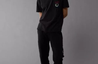 [???] Store86-Hàng hiệu xuất khẩu  ? Top1Fashion ?  Bộ cộc tay AE Grinch PJ
– Quá tiện lợi khi chỉ với #500k_Freeship anh em đã có thể sở hữu ngay 1 bộ gồm áo cộc tay và quần jogger, mặc ở nhà hay mặc ra ngo , shares-1✔️ , likes-2❤️️ , date-2025-01-16 23:44:47????????